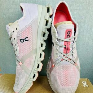 On Cloud X 4 AD Running Athletic Shoes with Cloud-Like Sole